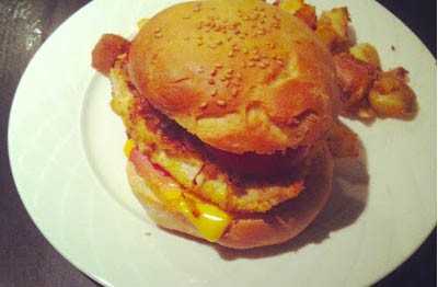 Hamburger au poulet et bacon