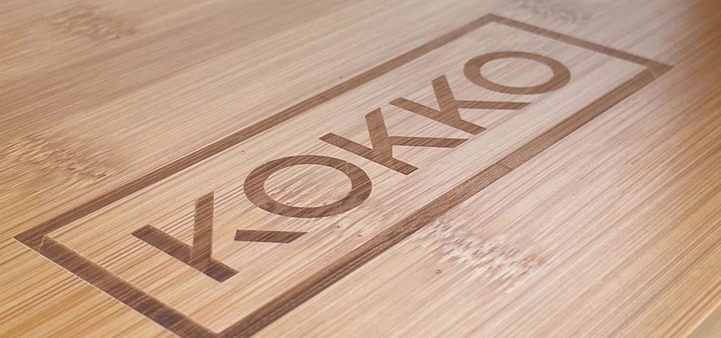 tablette en bois avec Kokko