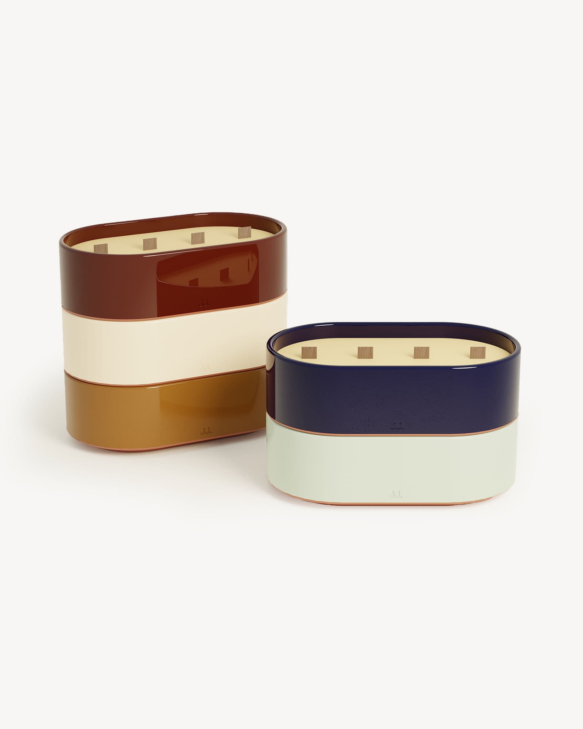 Set de velas Totem L en cerámica esmaltada: rojo óxido – citronela y geranio, beige marfil – citronela y limón, marrón tierra de Siena – citronela y flor de azahar, azul marino – citronela y sal marina, verde agua – citronela y eucalipto.