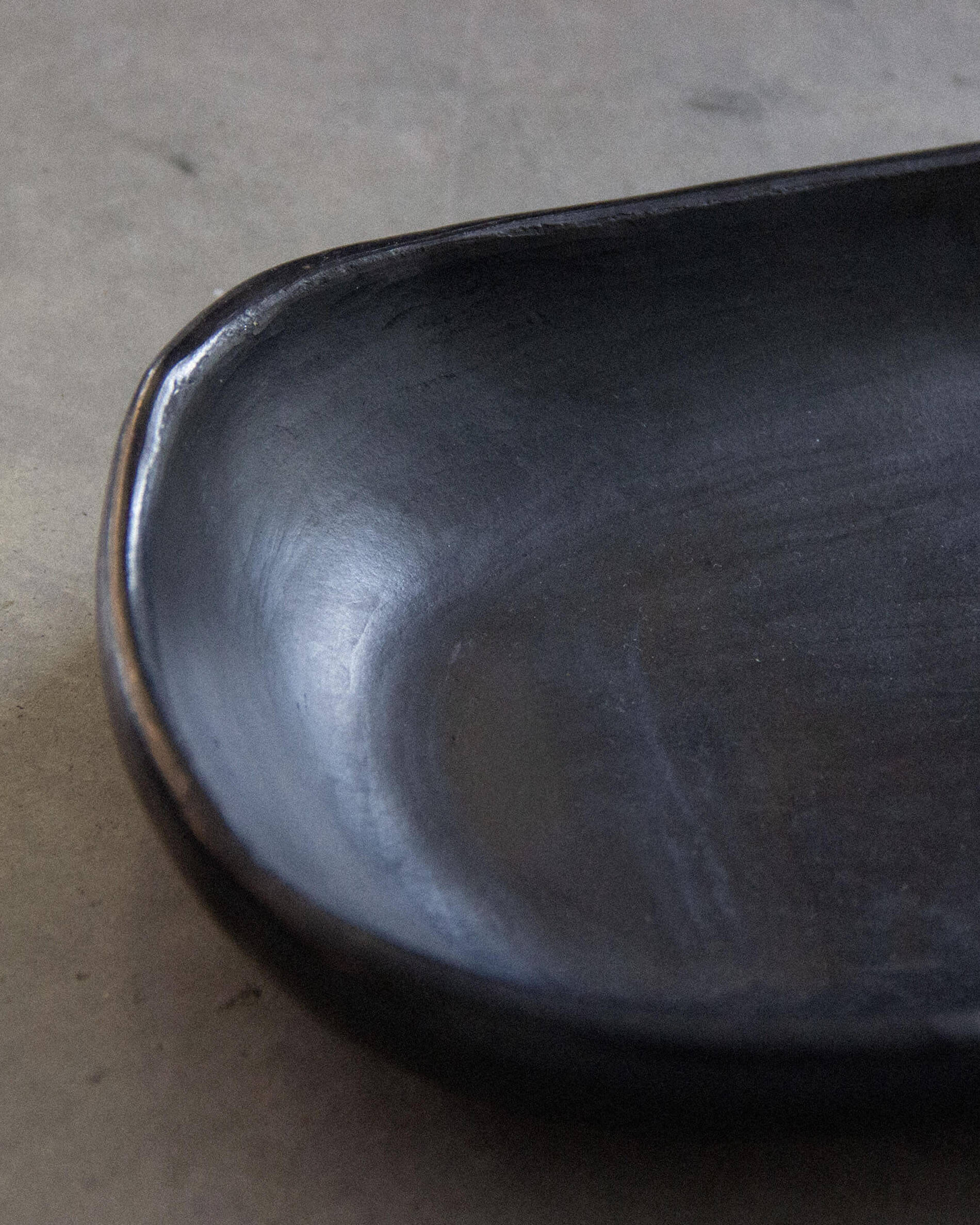 Molde para bizcocho de arcilla negra Chamba