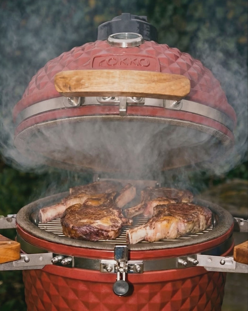 Vidéo de démonstration des performances du kamado Kokko en cuisson