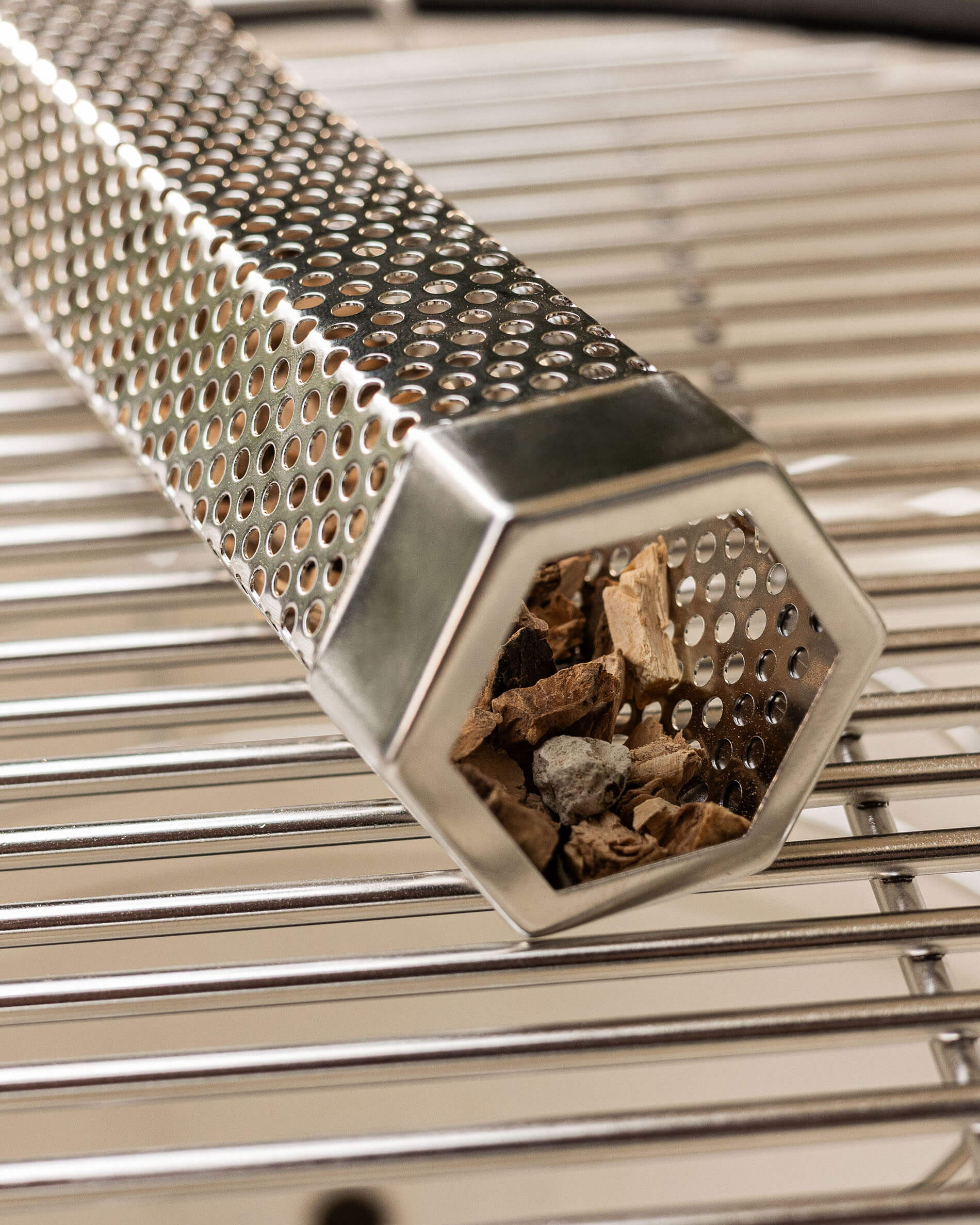 Tubo generador de humo para ahumado en caliente